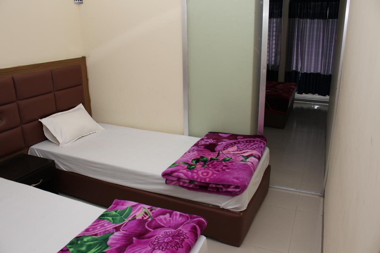 Hotel Night Heaven Bāndarban Buitenkant foto