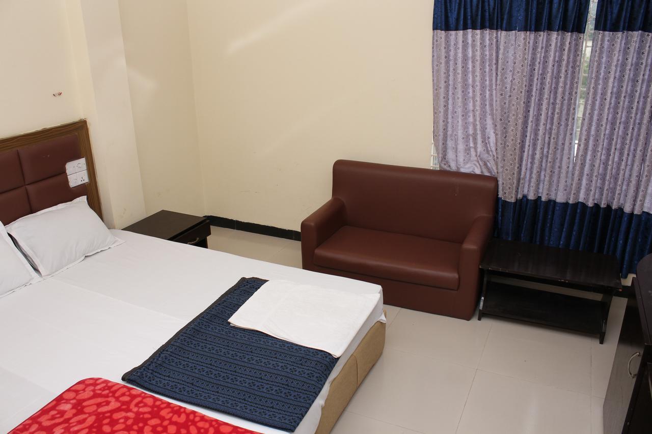 Hotel Night Heaven Bāndarban Buitenkant foto