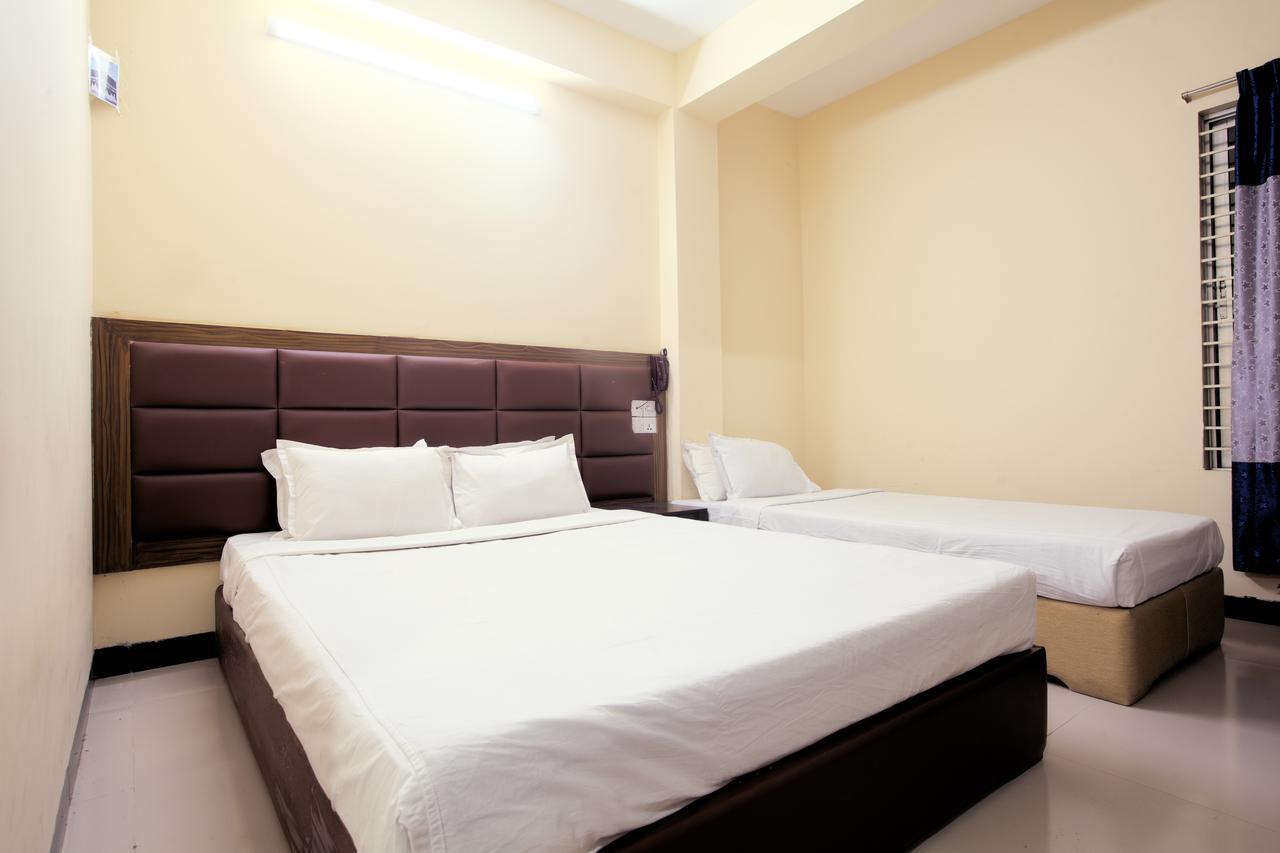 Hotel Night Heaven Bāndarban Buitenkant foto